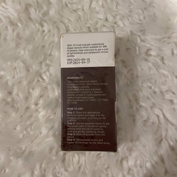 Eyebrow stamp kit. - Picture 2 of 3